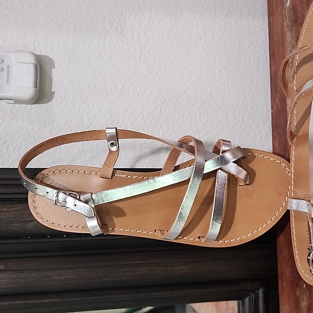 NWOT BOX JOHNNY WAS SANDALS  SIZE 10